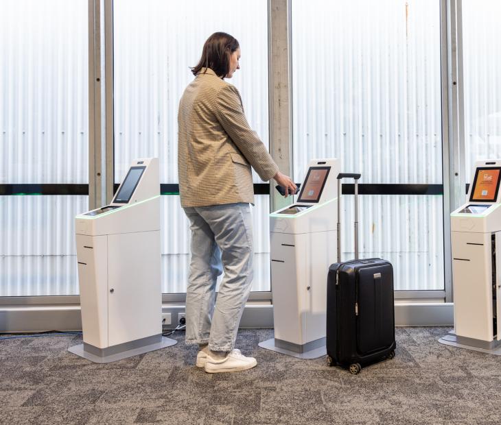 Self Check in equipment