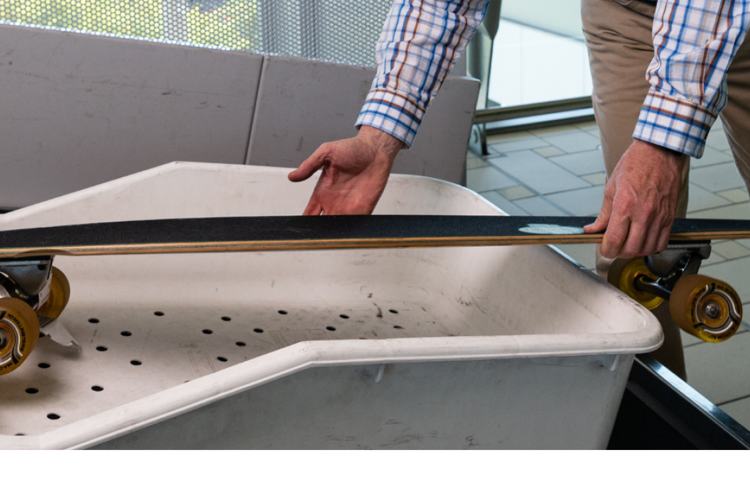 Travelling with oversized luggage - travelling with a longboard