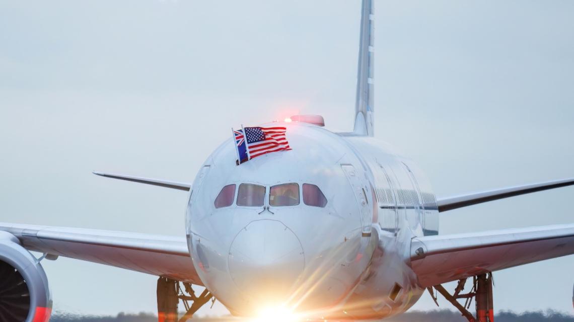 American Airlines plane at BNE with American and Australian flag