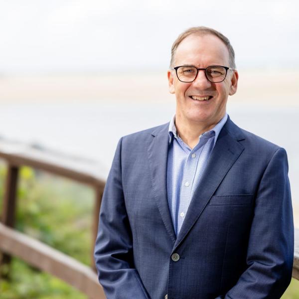 Scott Norris Headshot